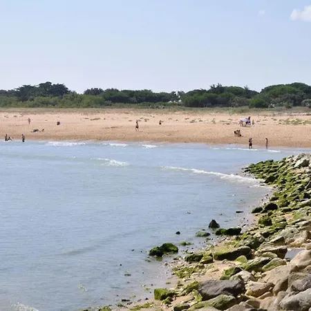 A 80m De La De Plaisance Pour 8 Personnes *